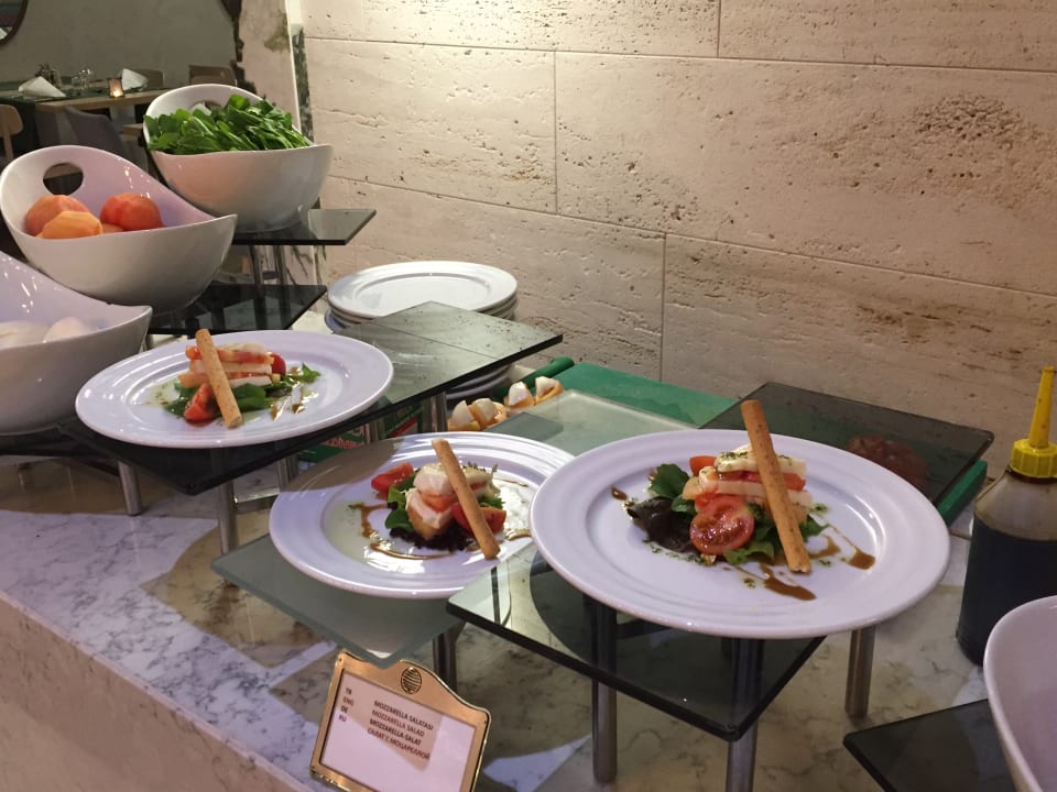 Restaurant Acanthus Cennet Barut Collection