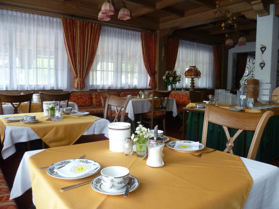 Frühstücksraum Schwarzwaldgasthof Hotel Zum Löwen - Unteres Wirtshaus