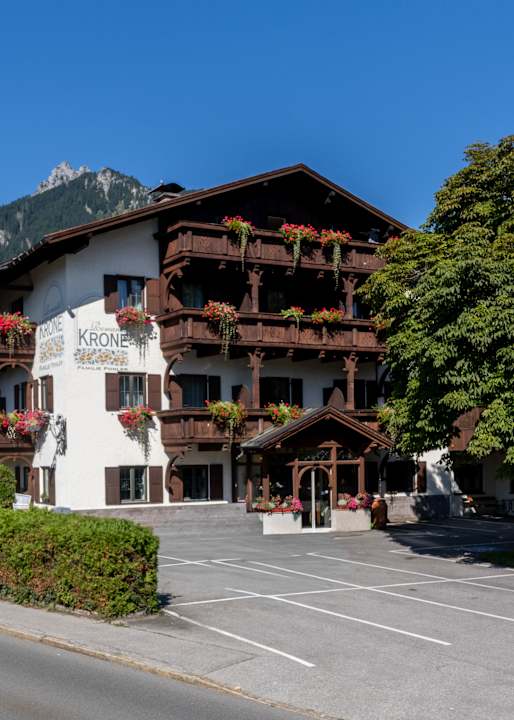 Außenansicht Hotel Krone Tirol