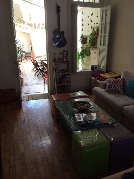 Eingang Hostel Discovery