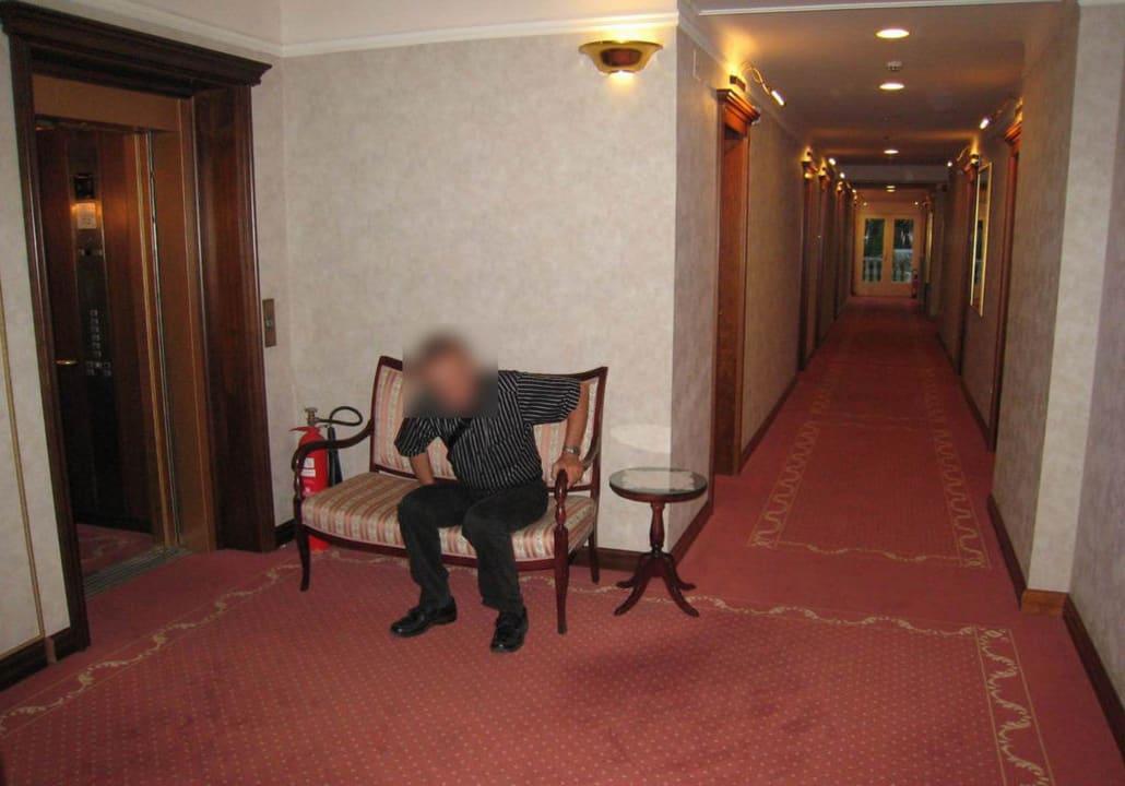 Corridor of the 4th floor Grand Hotel Toplice