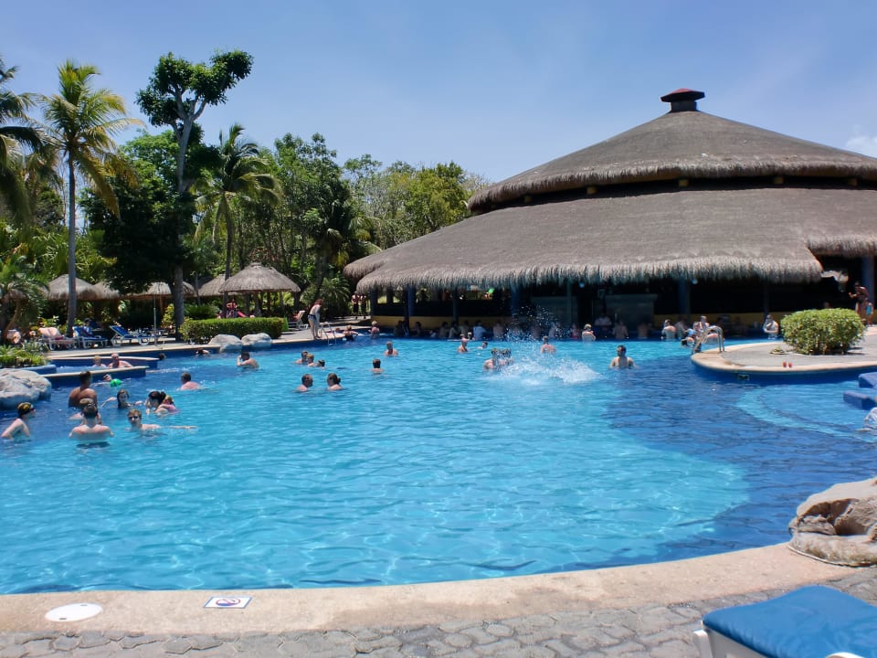 Pool Hotel Riu Tequila