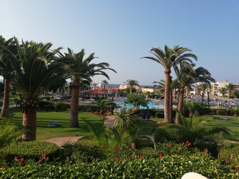 Gartenanlage Anissa Beach & Village
