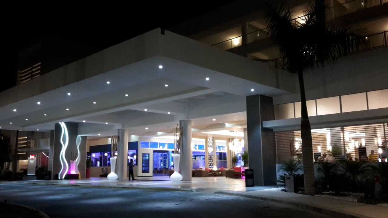 Eingang Hotel Riu Republica - Adults only