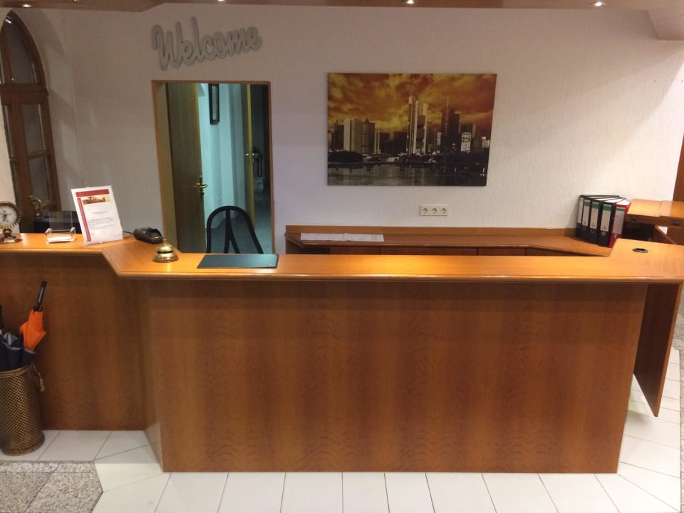 Rezeption Hotel Erlenbacherhof