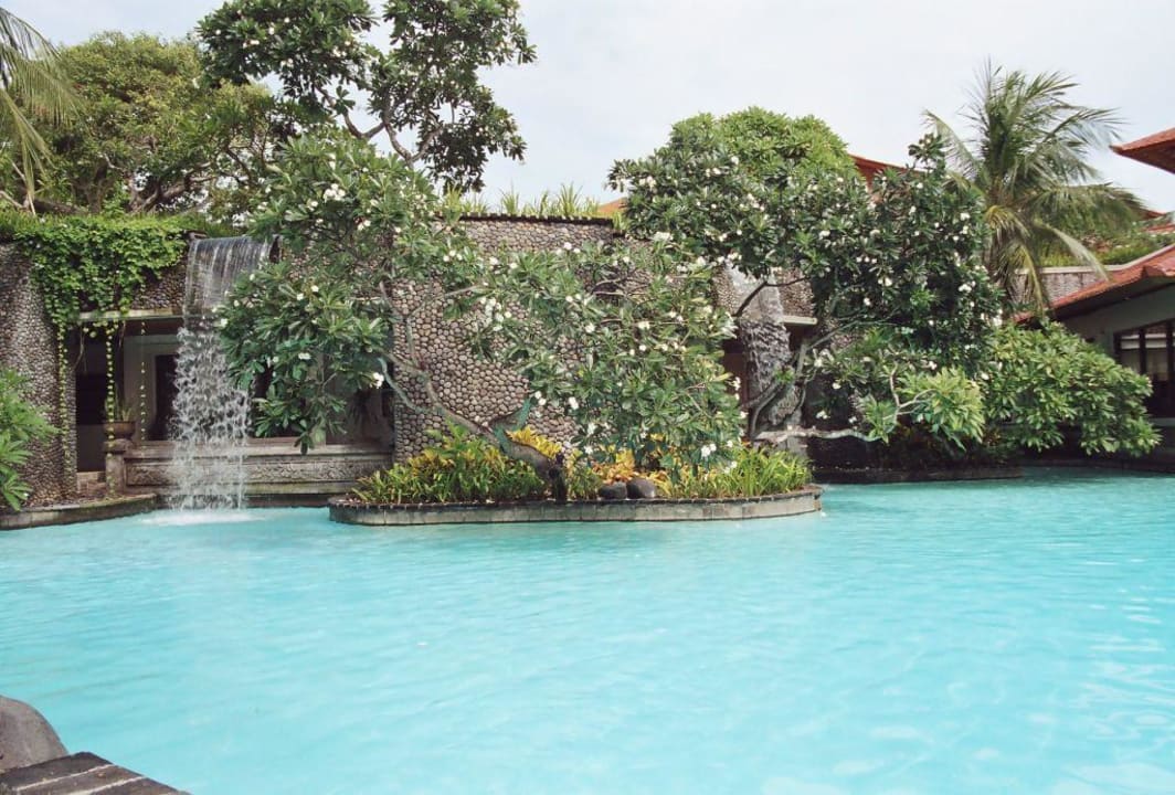 Große Laguna im Garten The Laguna A Luxury Collection Resort & Spa