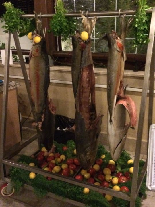 Frischer Fisch am Abend Crystal De Luxe