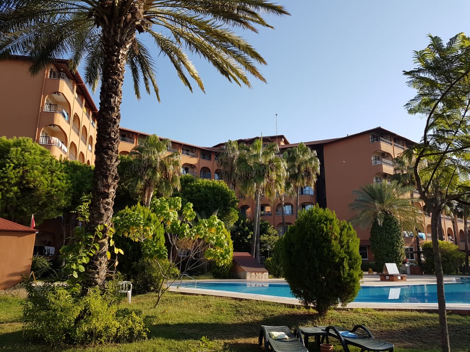 Gartenanlage Club Turtas Beach Hotel