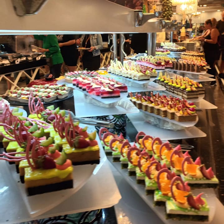 Gastro Side Royal Palace Hotel & Spa