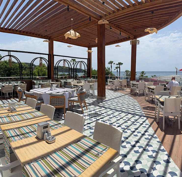 Gastro Mira Meridia Beach Hotel