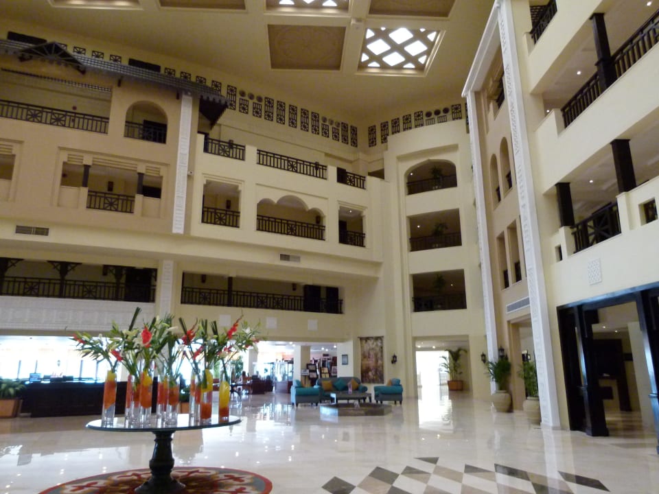 Fotografiert in der Lobby Steigenberger ALDAU Beach Hotel