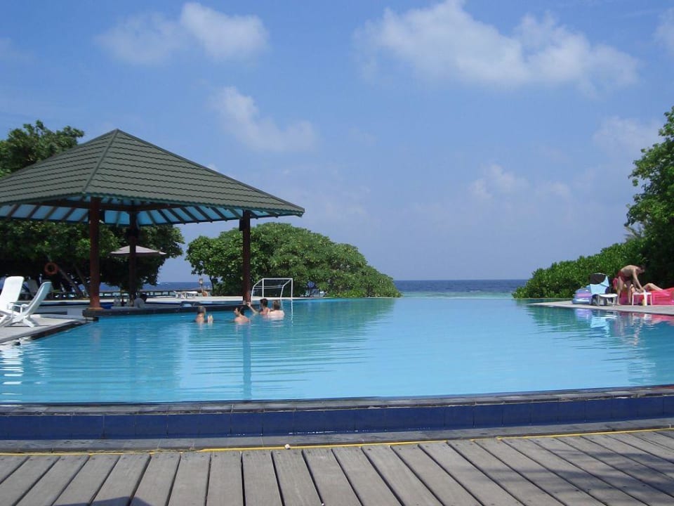 Der Pool Adaaran Select Meedhupparu Island Resort - Premium All Inclusive