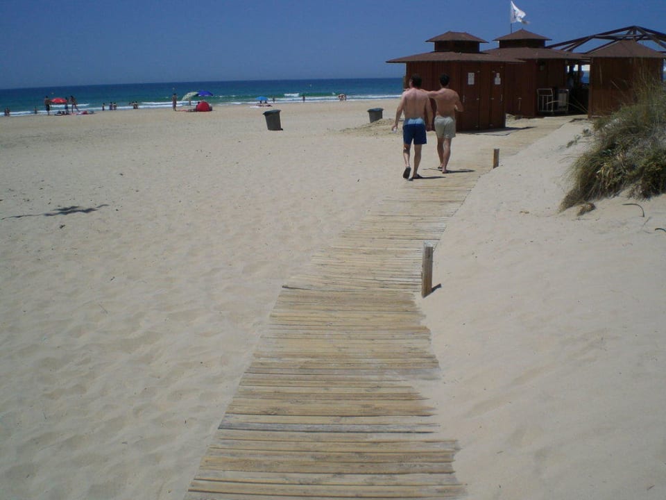 Immer noch Weg zum Strand Hipotels Barrosa Garden