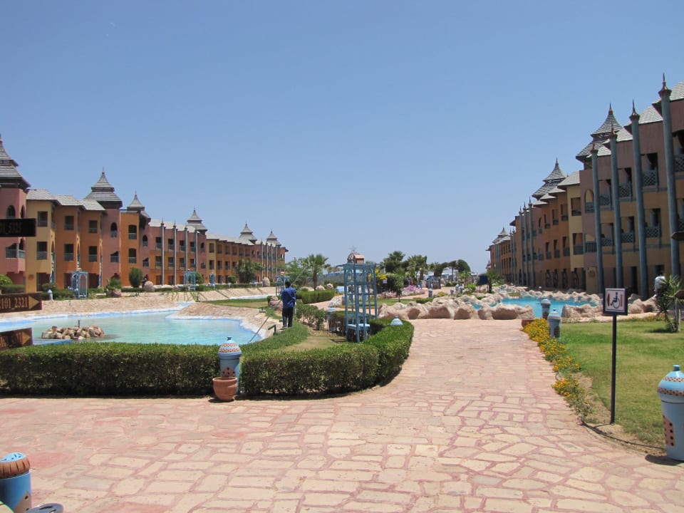 Ogród Coral Hills Resorts & SPA