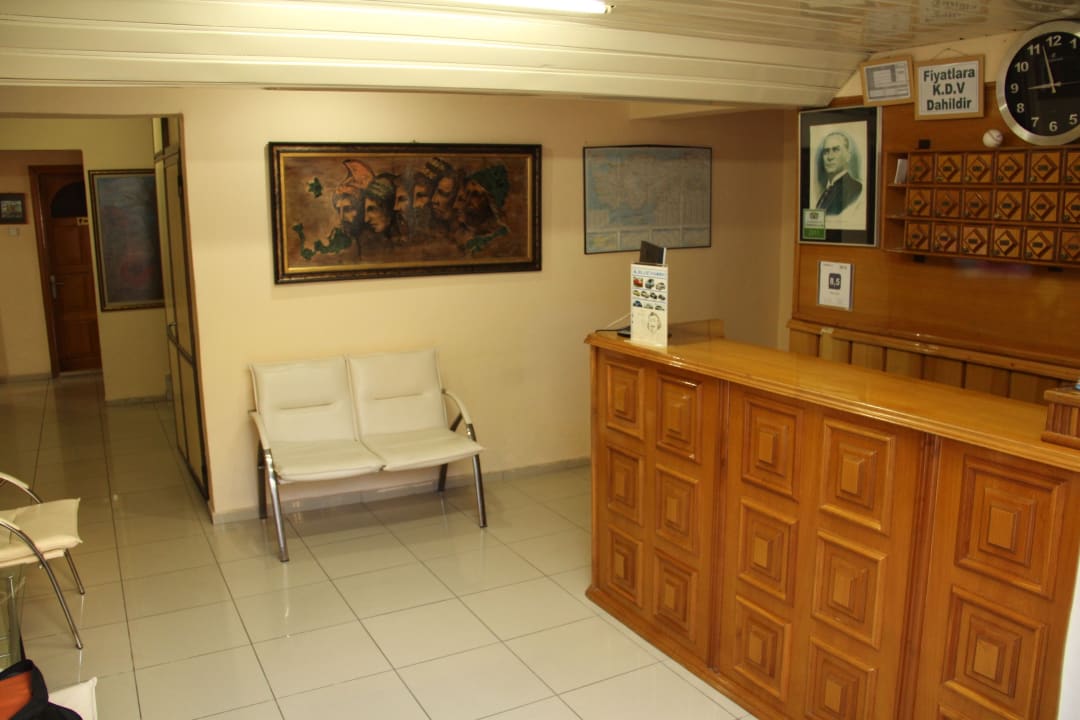 Lobby Hotel Yalcin