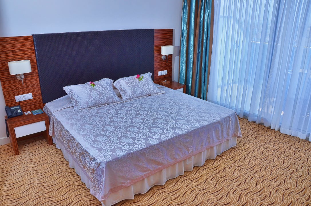 King Suit Palm Wings Kusadasi Beach Resort & Spa