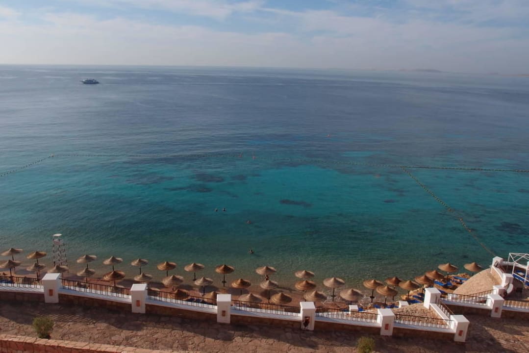 Widok z klifu JAZ Fanara Resort