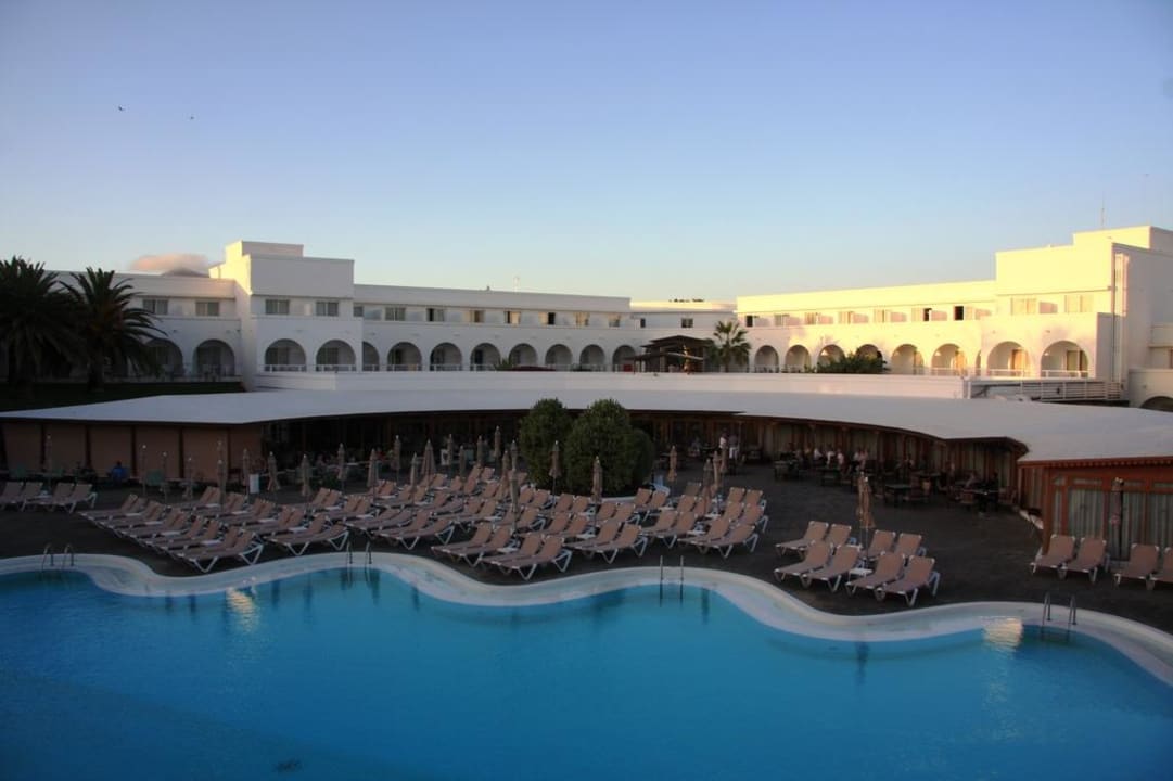 Anlage im Sonnenuntergang Relaxia Olivina