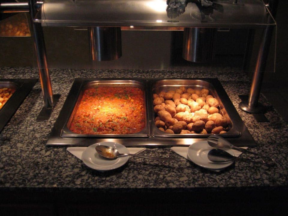 Buffet, Abendessen, Hauptspeisen LABRANDA Bahía y Villas Fañabé