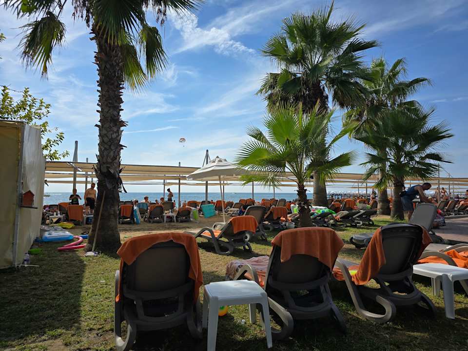 Strand Side Mare Resort & Spa