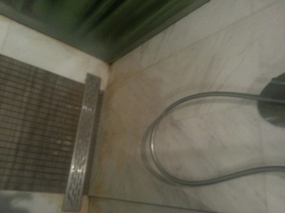 The Park Chennai -  Bathroom Hotel The Park Chennai