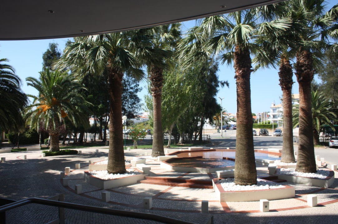 Eingang Ozadi Altura Beach Resort