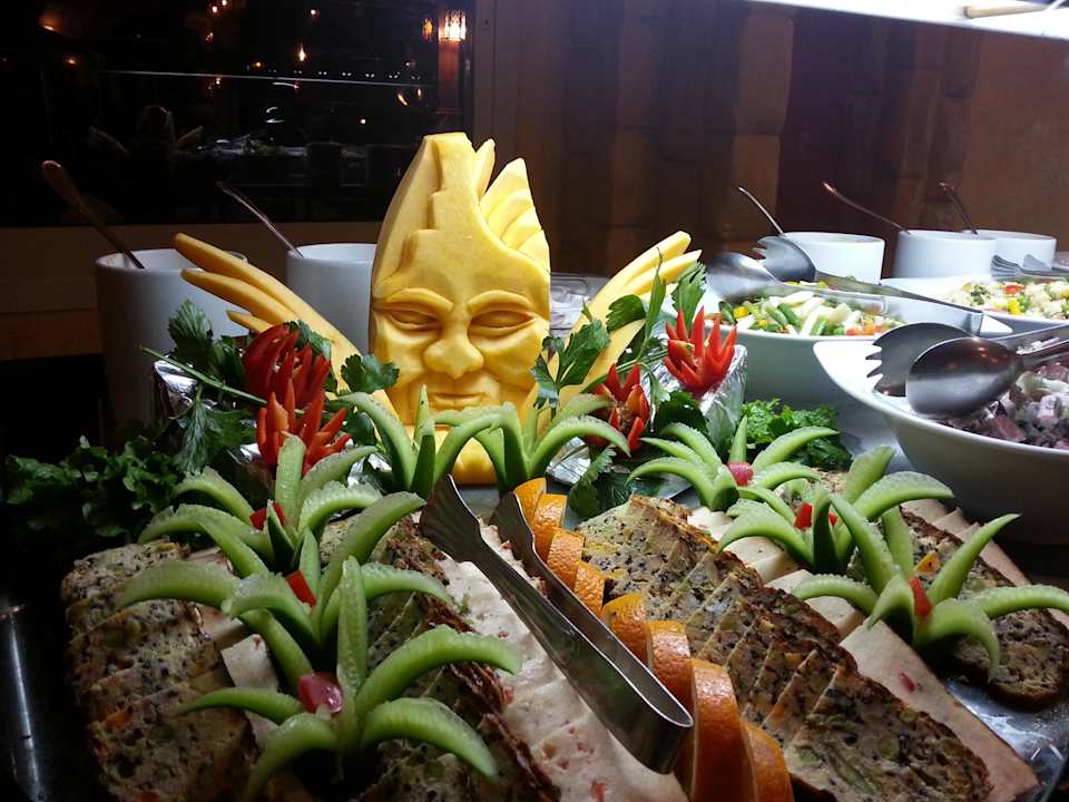 Schnitzerei Pickalbatros Alf Leila Wa Leila Resort - Neverland Hurghada