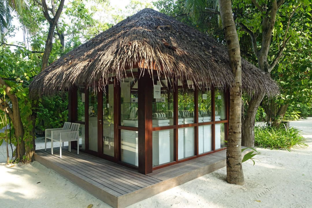 Schmuckboutique im Garten Summer Island Maldives