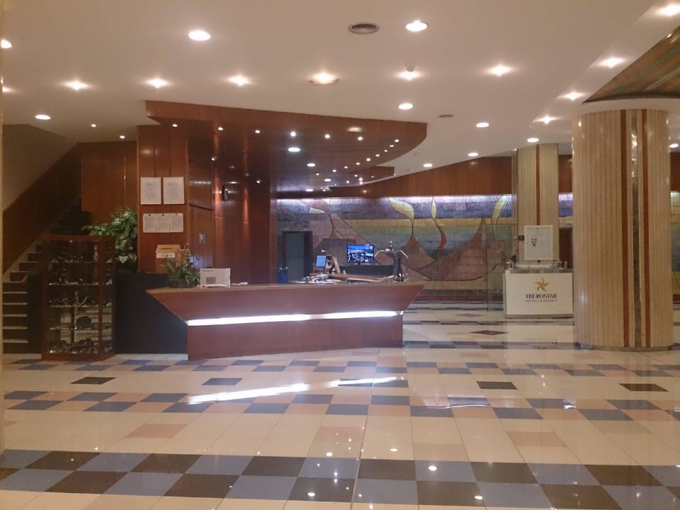 Rezeption Iberostar Waves Bouganville Playa