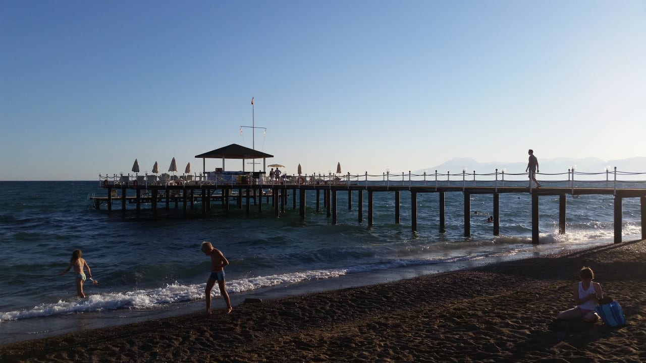 Strand Wyndham Garden Lara