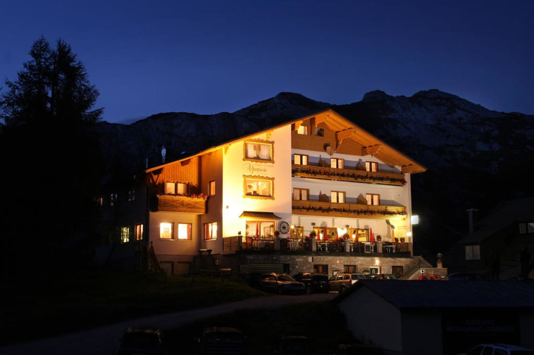 Die Alpenrose bei Nacht Hotel Alpenrose