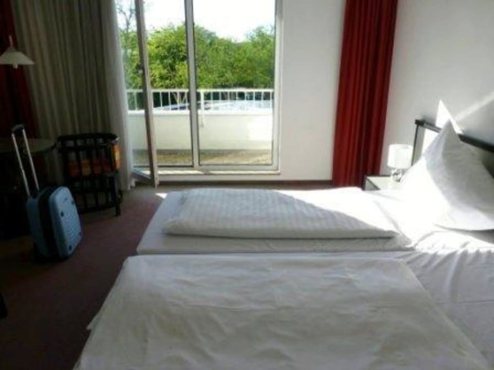 Mit kleinem Balkon Hotel Newton Ludwigshafen