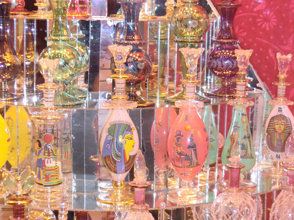 Schöne Fläschchen  Pickalbatros Alf Leila Wa Leila Resort - Neverland Hurghada