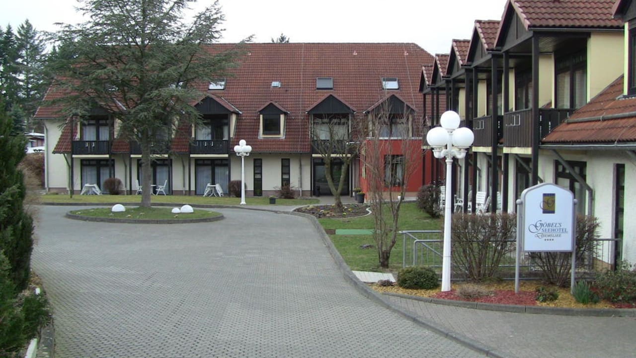 Außenansicht Göbel's Seehotel Diemelsee