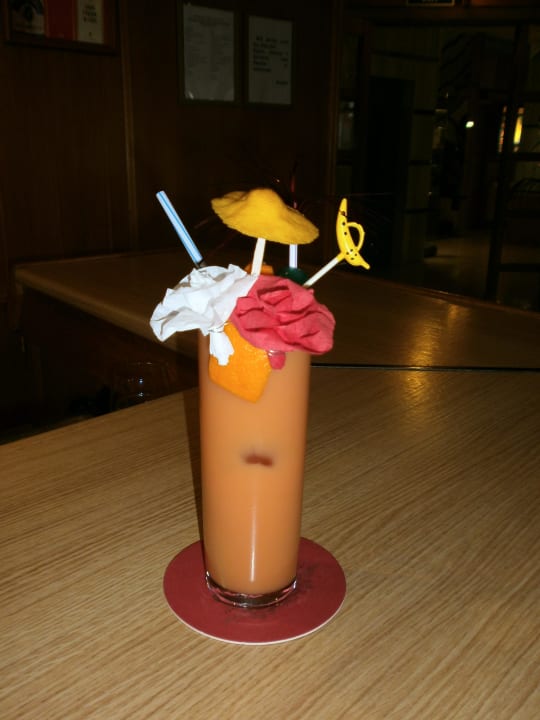 Paccos Supercocktail  Hotel Don Miguel