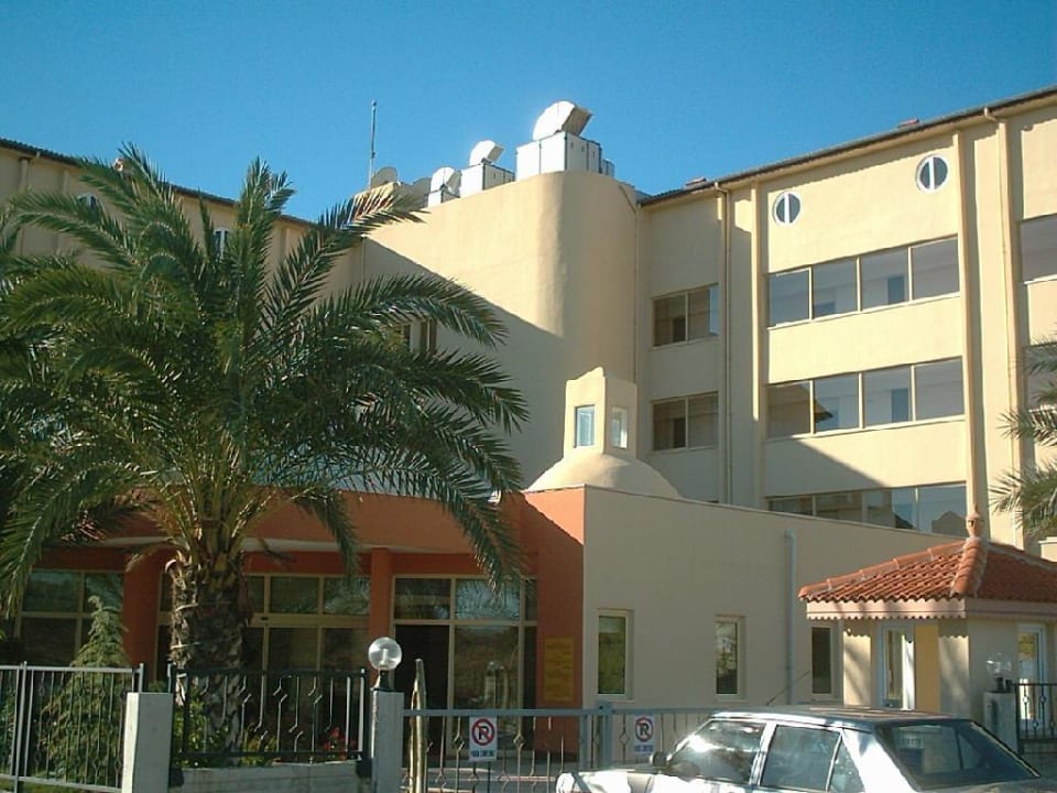 Blick auf den Hoteleingang Hotel Palm d'Or