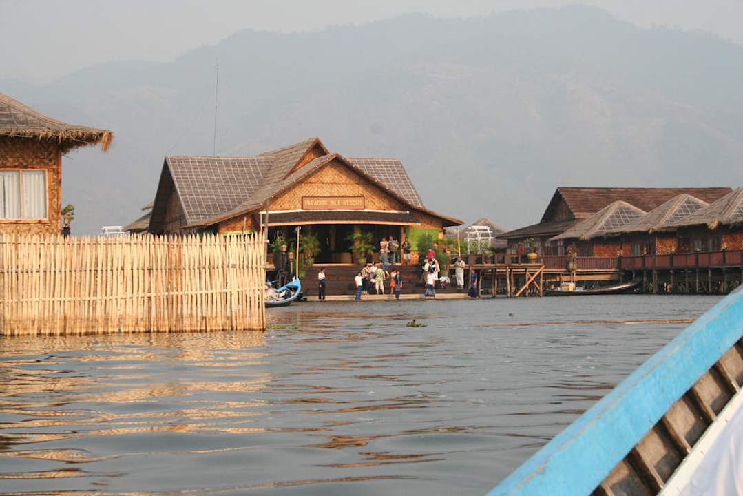 Aussenansicht Hotel Paradise Inle Resort
