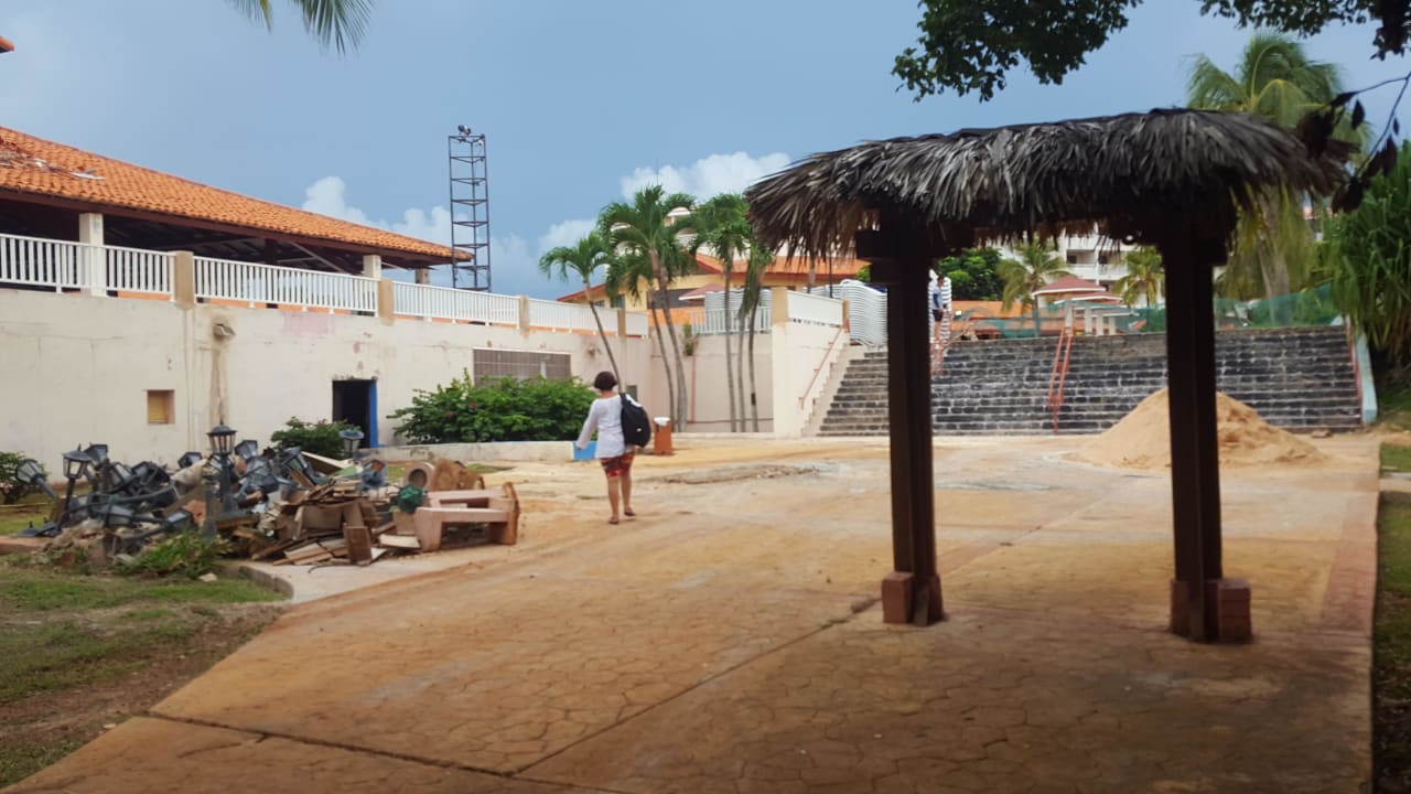 Weg zum Hauptpool... Sirenis Tropical Varadero