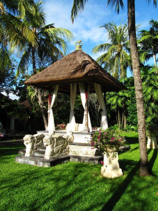 Garten Puri Santrian Puri Santrian