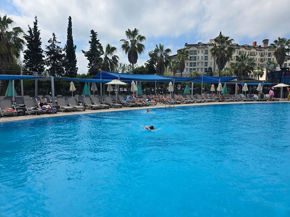 Pool VONRESORT Golden Beach