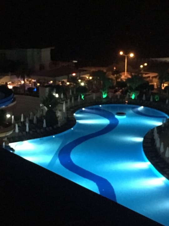 Gartenanlage Alba Queen Hotel