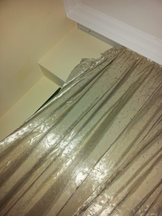 Zustand Vorhang bei Bezug des Zimmers Oz Hotels Incekum Beach