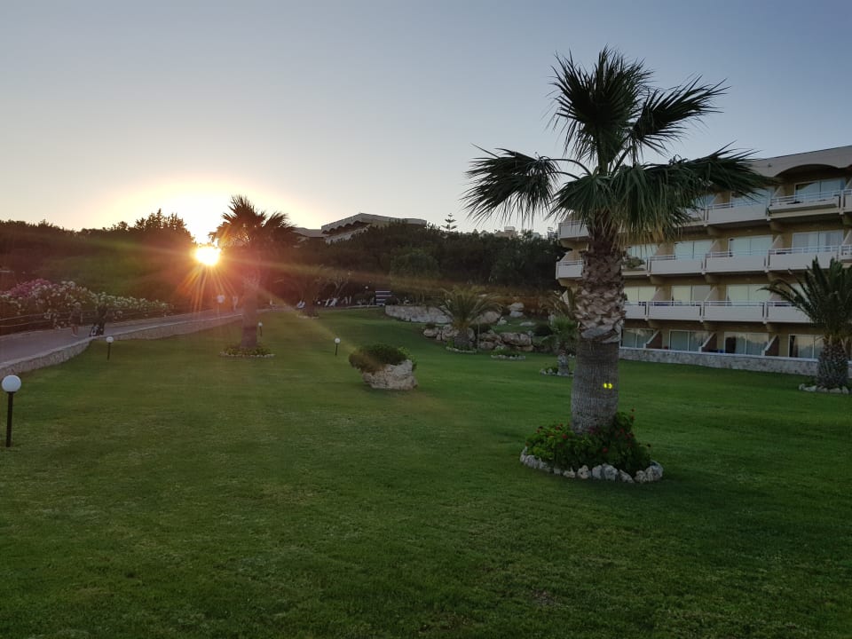 Gartenanlage Hotel Kalithea Horizon Royal