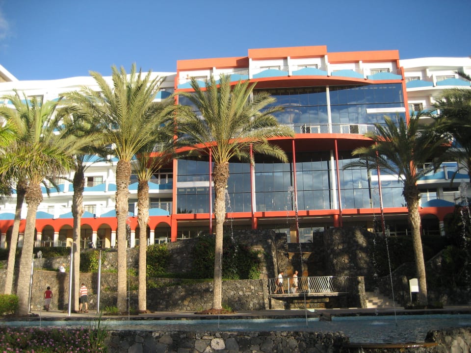 Blick vom Pool auf Hotel R2 Pajara Beach