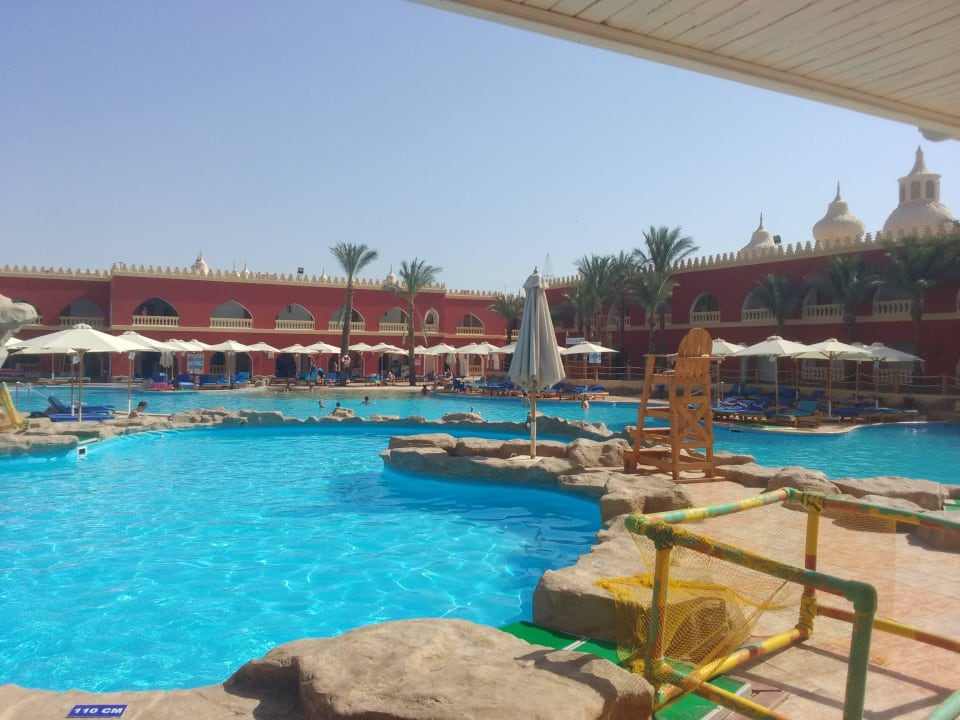 Basen Pickalbatros Alf Leila Wa Leila Resort - Neverland Hurghada