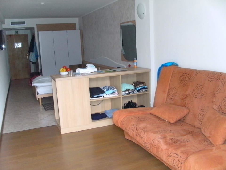 Nur der Tisch hat gefehlt Narcis Hotel