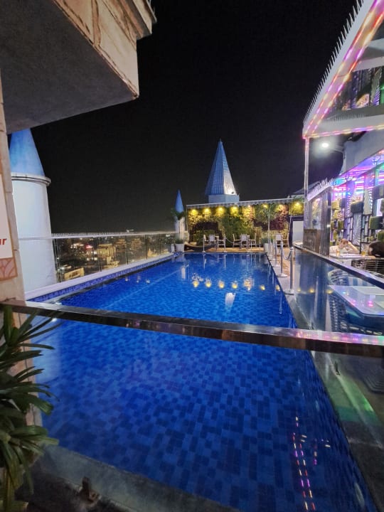 Pool Hotel The Hadoti Palace