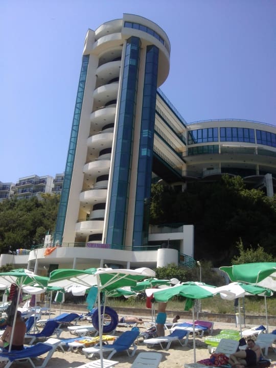 2014 Paradise Beach Hotel