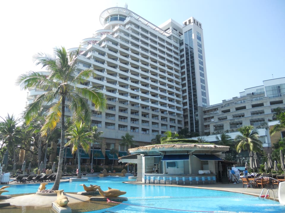 Pool Hilton Hua Hin Resort & Spa