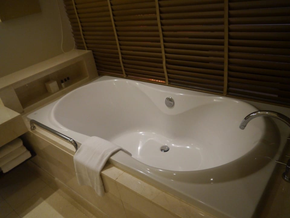 Zimmer Renaissance Phuket Resort & Spa